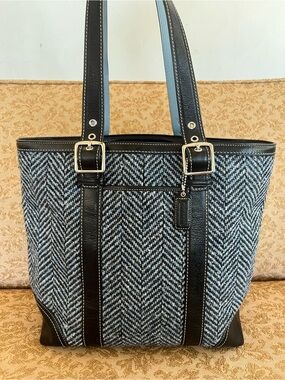 COACH Hampton’s tweed herringbone tote, black and blue 2007